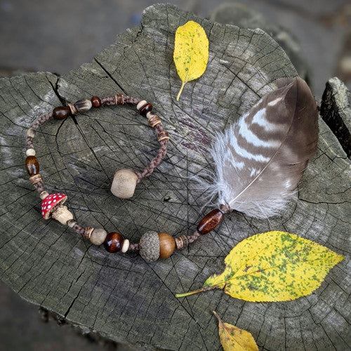Toadstool Dread Bead with Feather 6 (0.7cm)