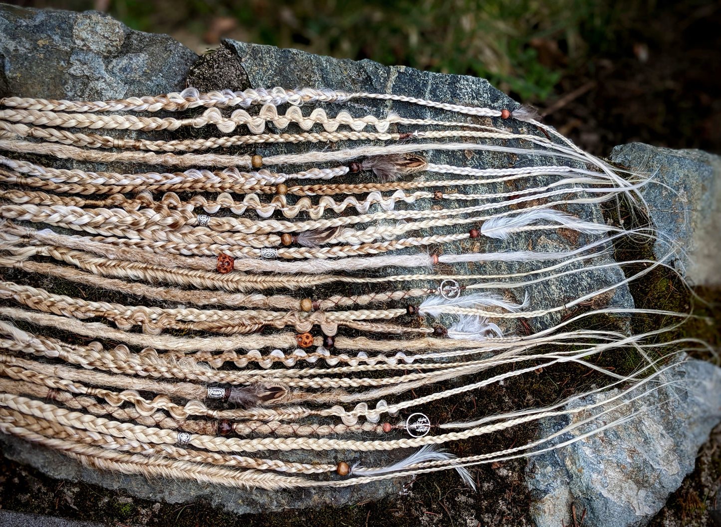 Decorative mini set of SE/DE braids/dreads on request