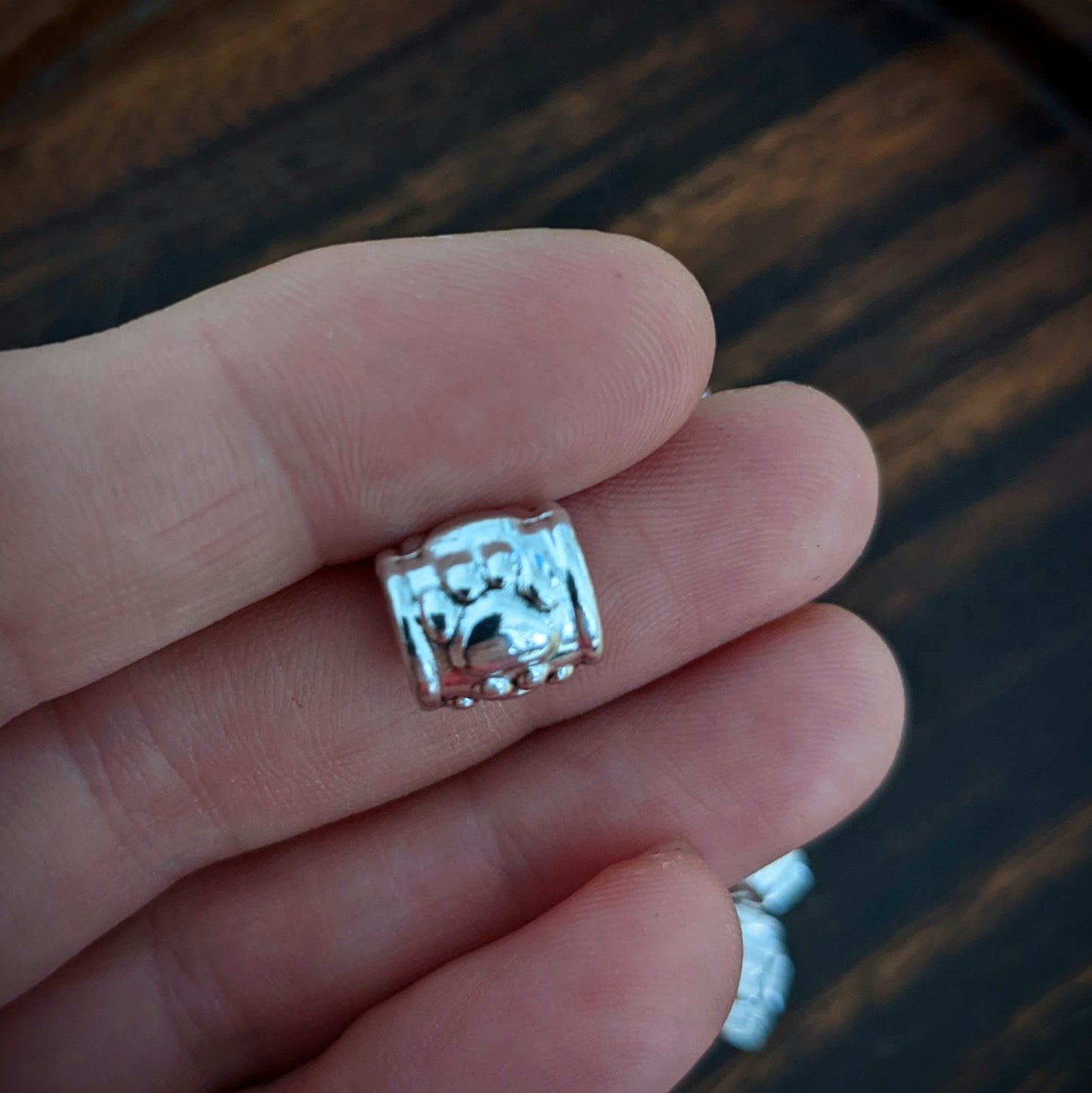 Metal paw beads