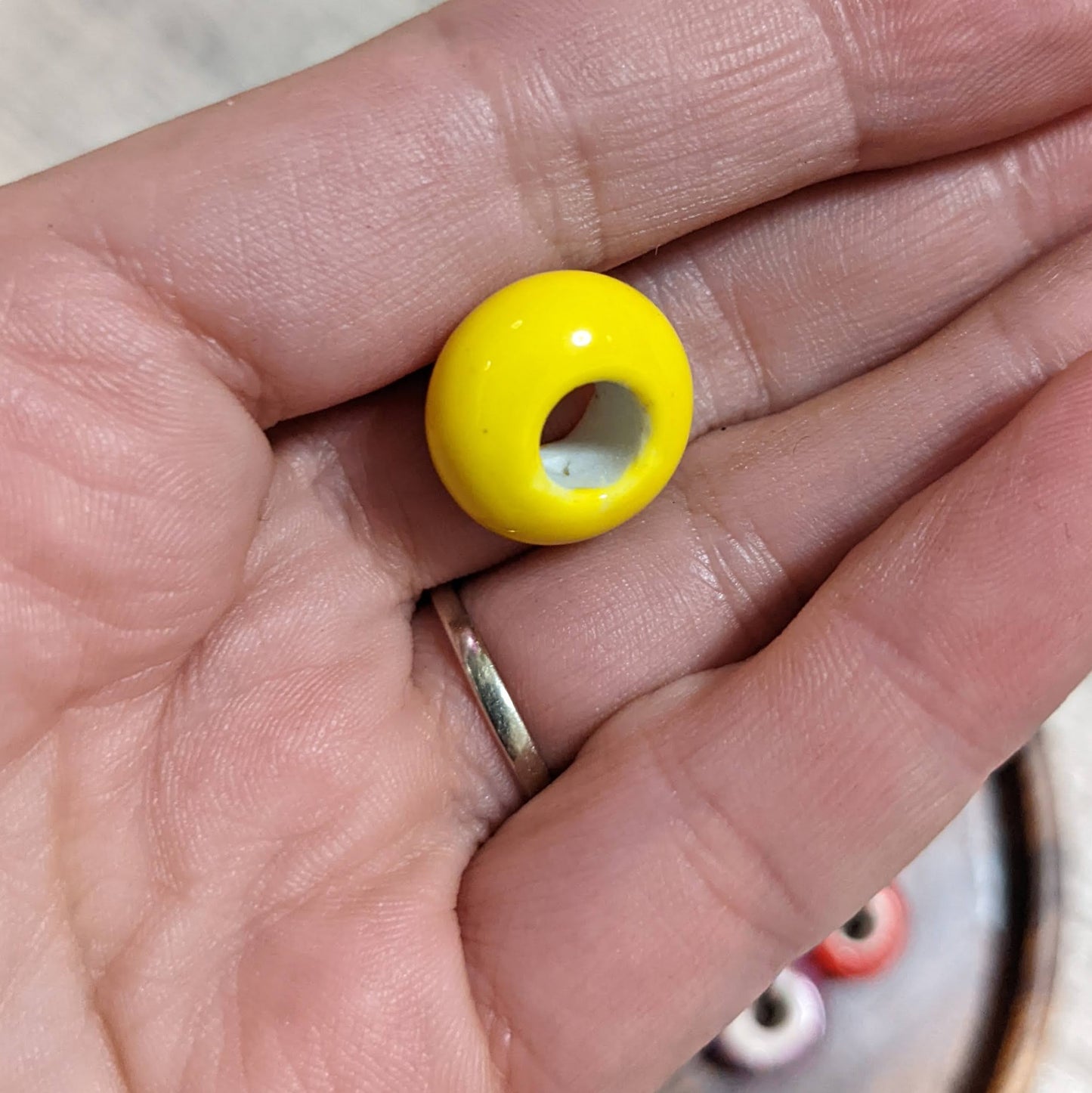 Ceramic beads for dreadlocks, colored