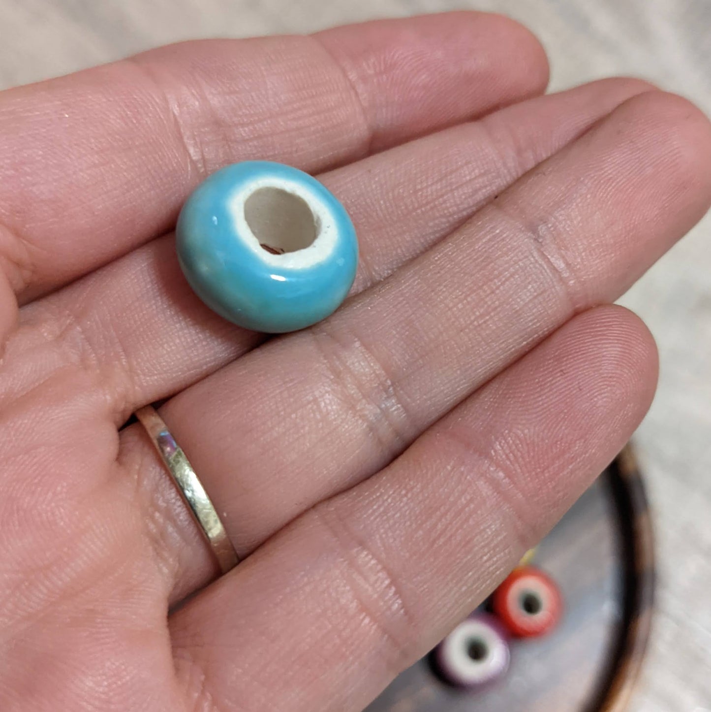 Ceramic beads for dreadlocks, colored