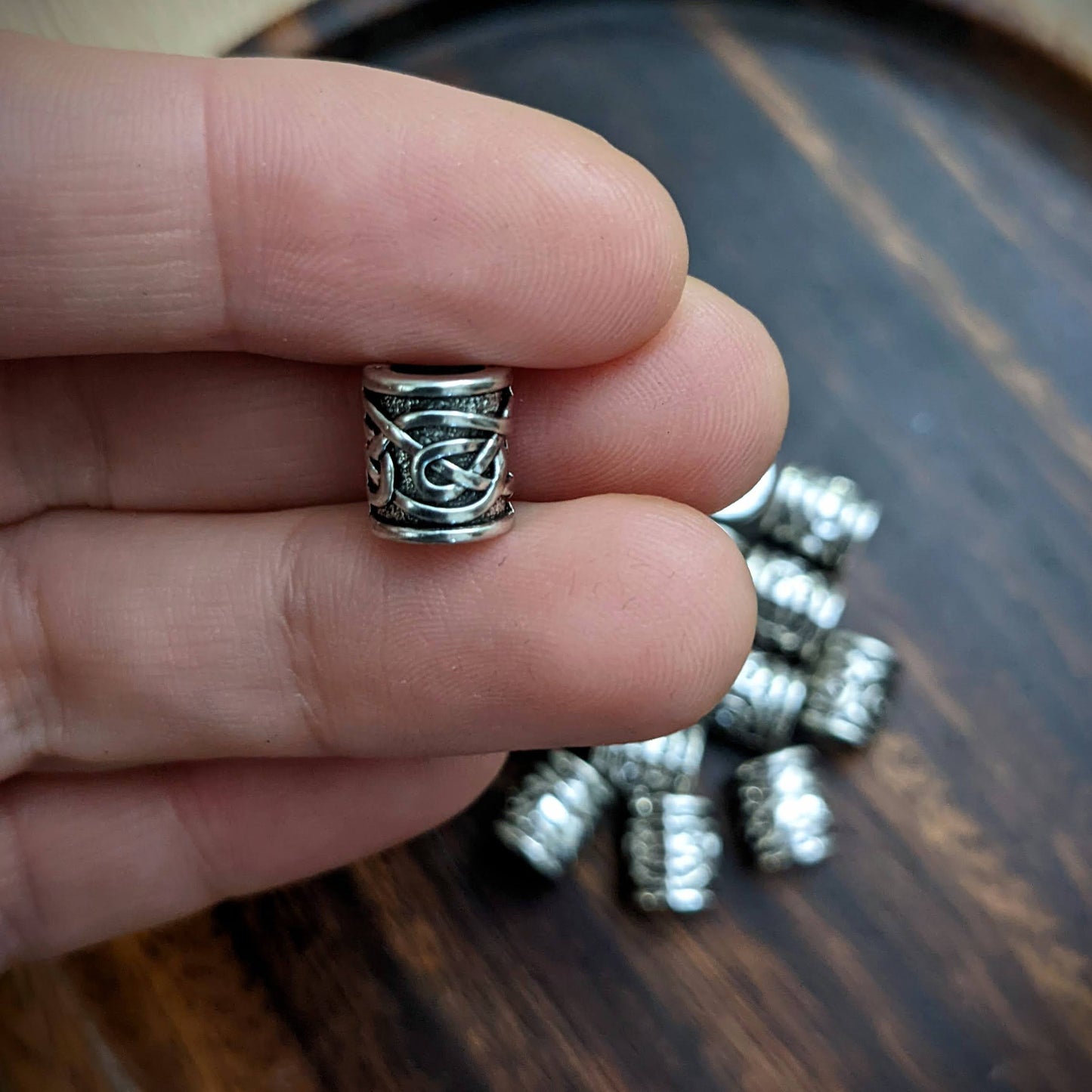 Beads metal knot 3