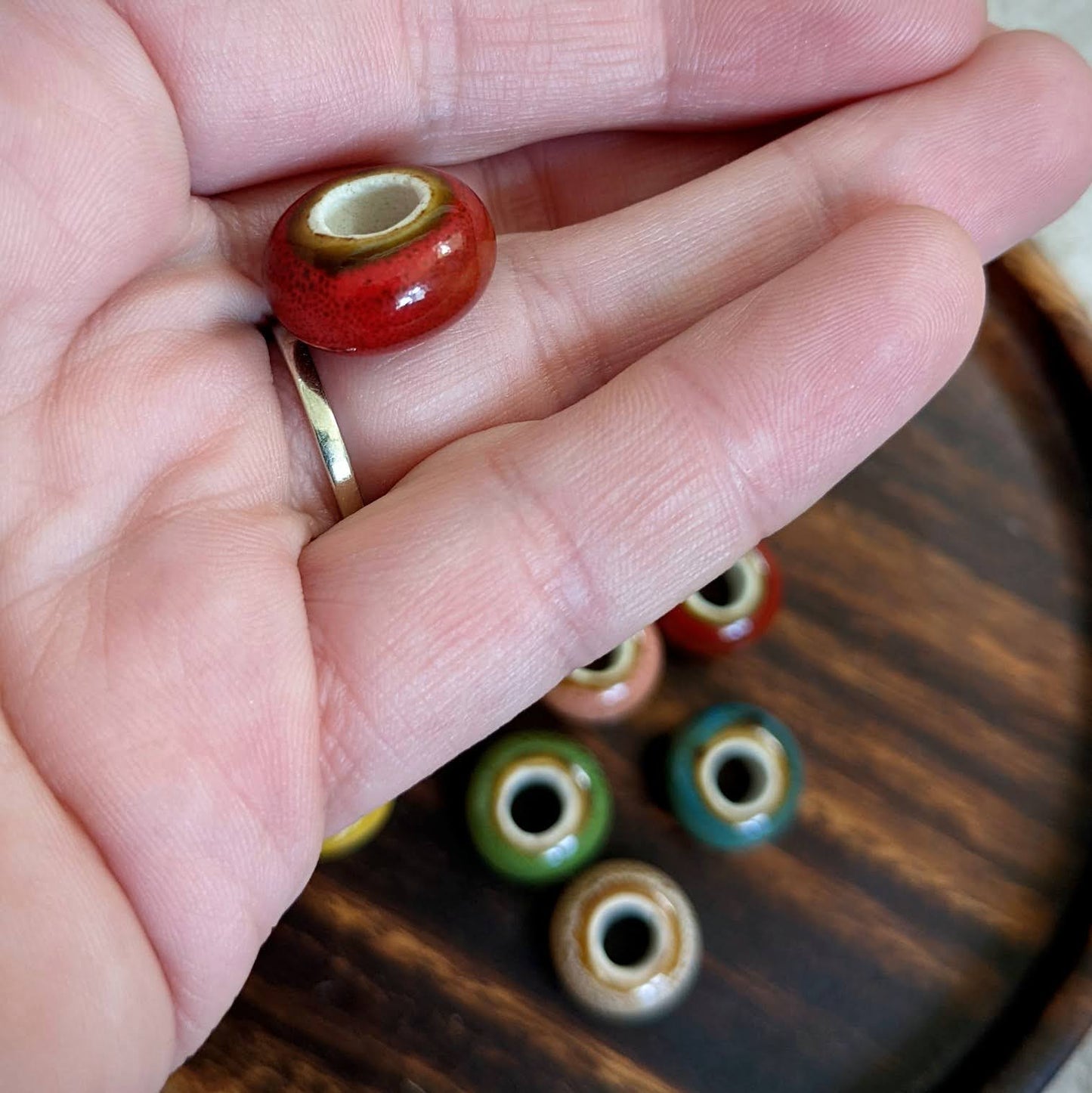 Ceramic beads for dreads annealed