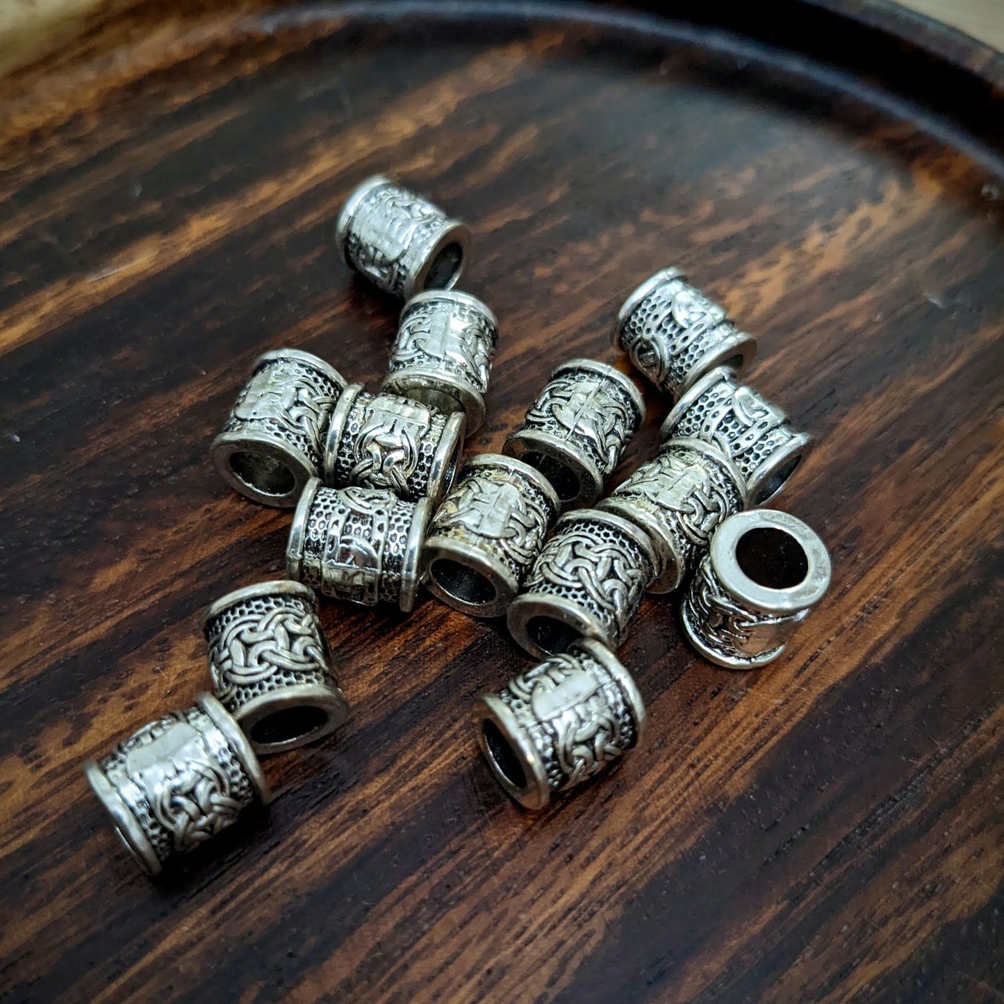 Metal knot beads 4