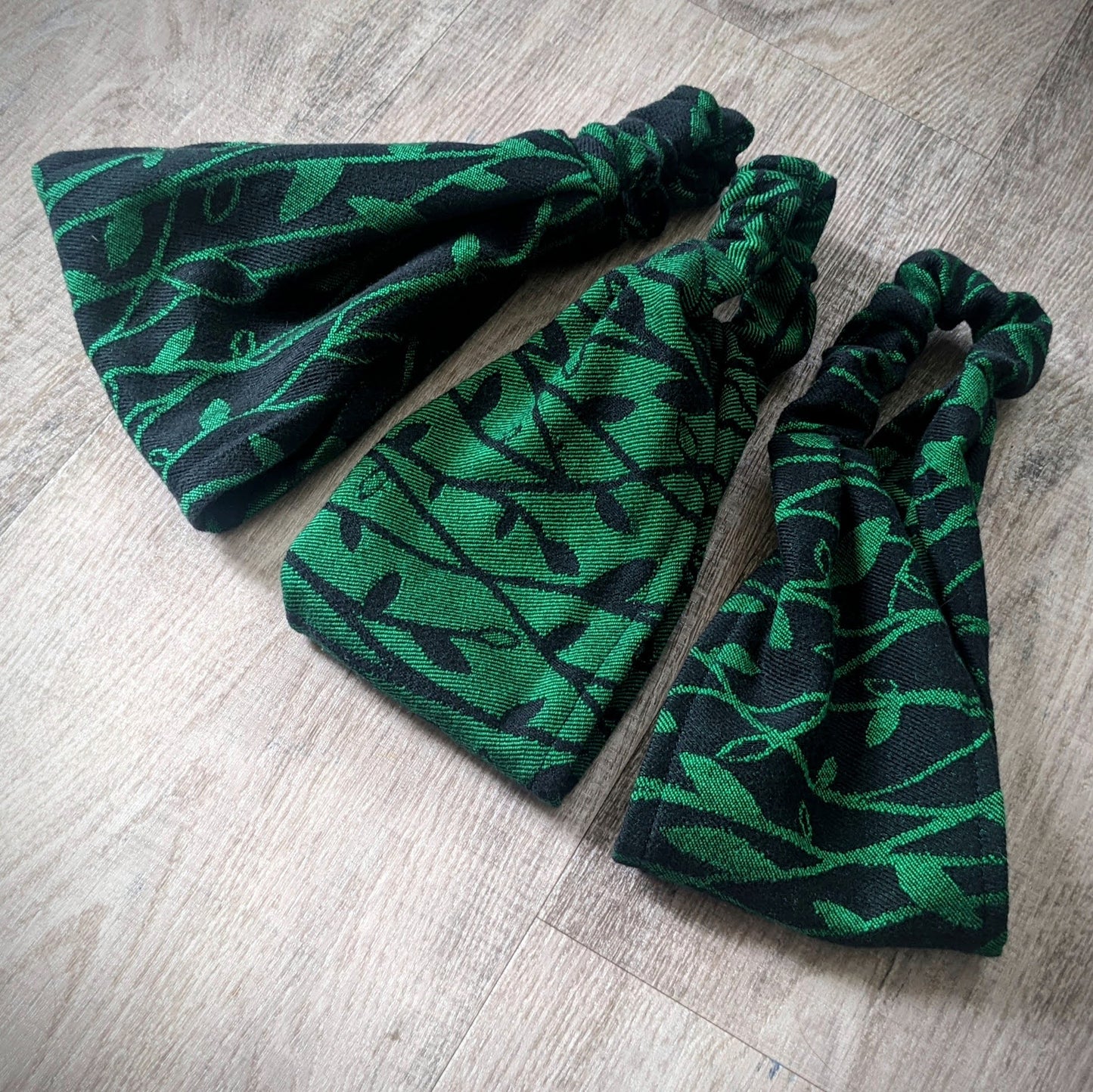 Scarf headband Leaves black 1
