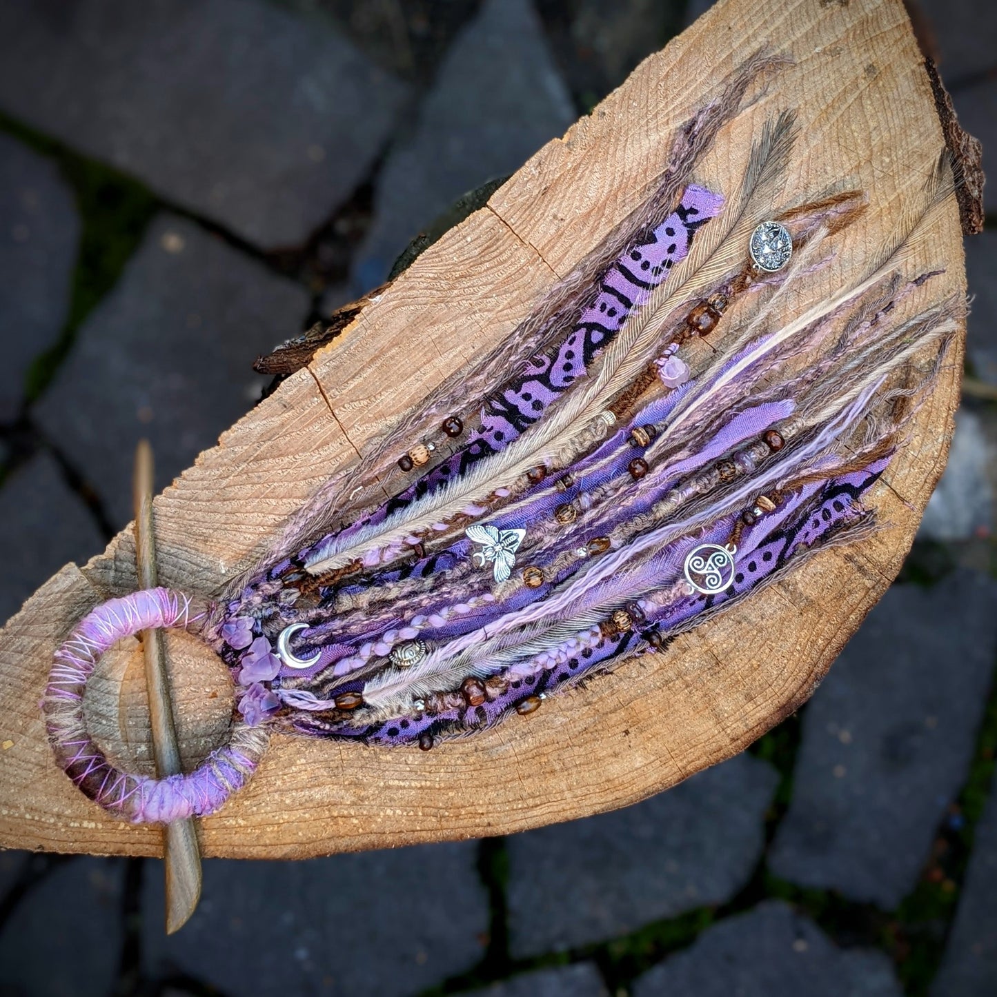 Nenuial hair clip