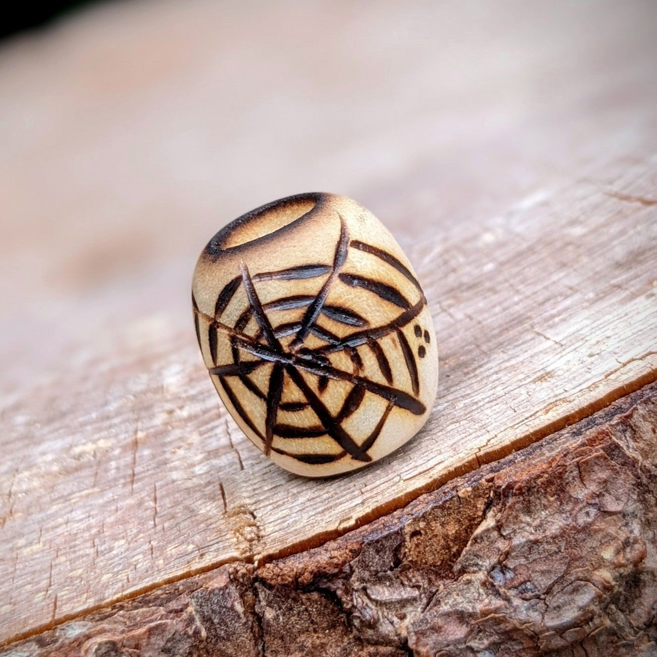 Fired spider web bead