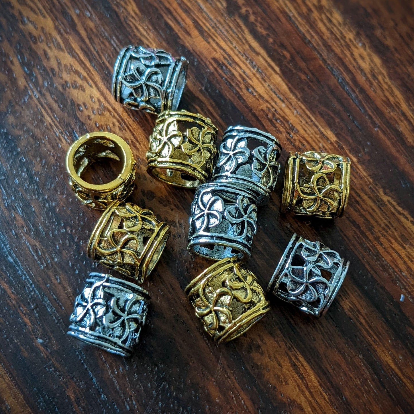 Metal flower beads