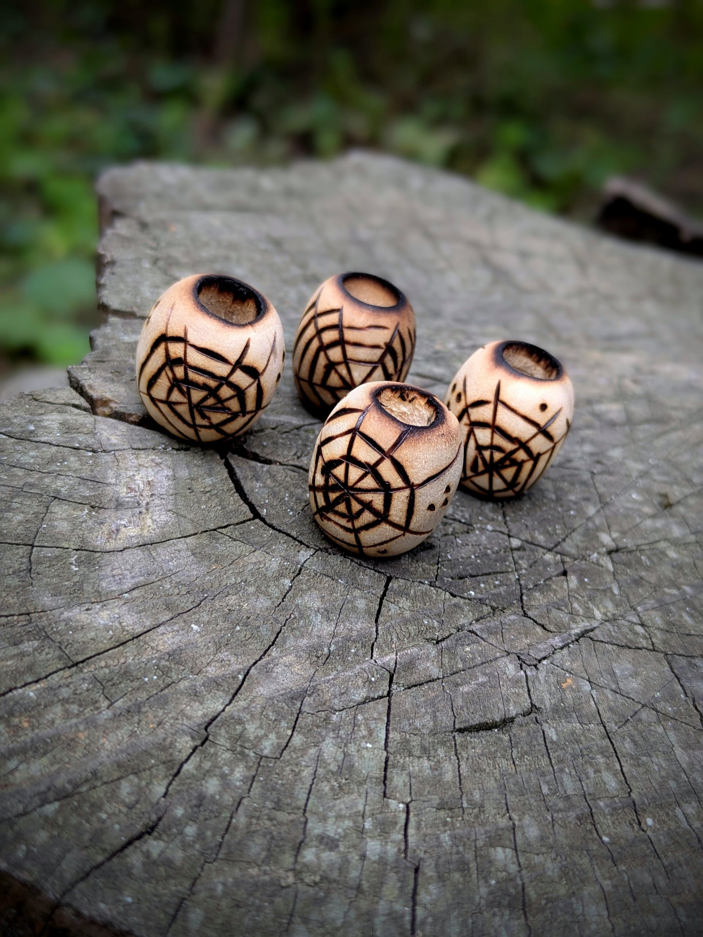 Fired spider web bead