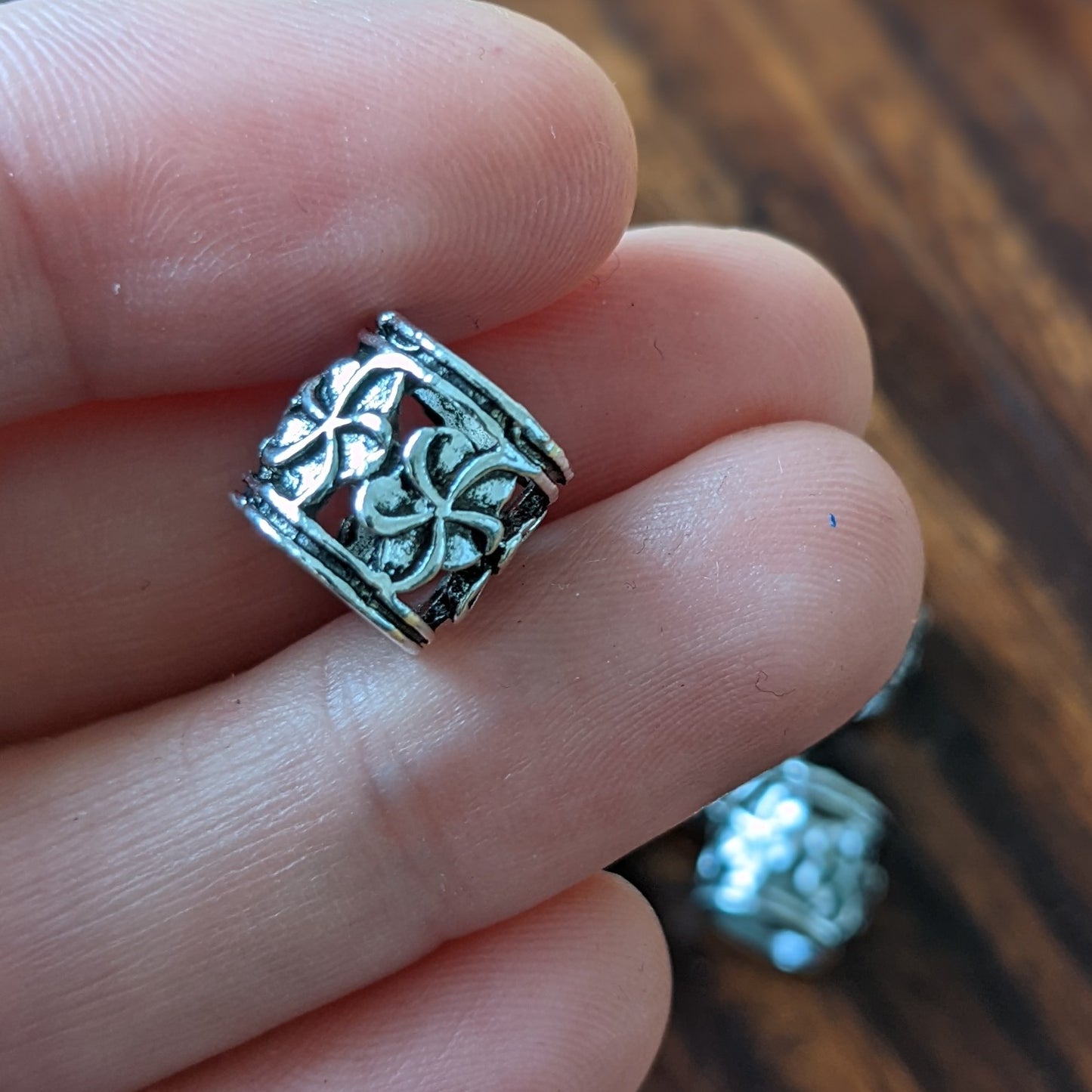 Metal flower beads