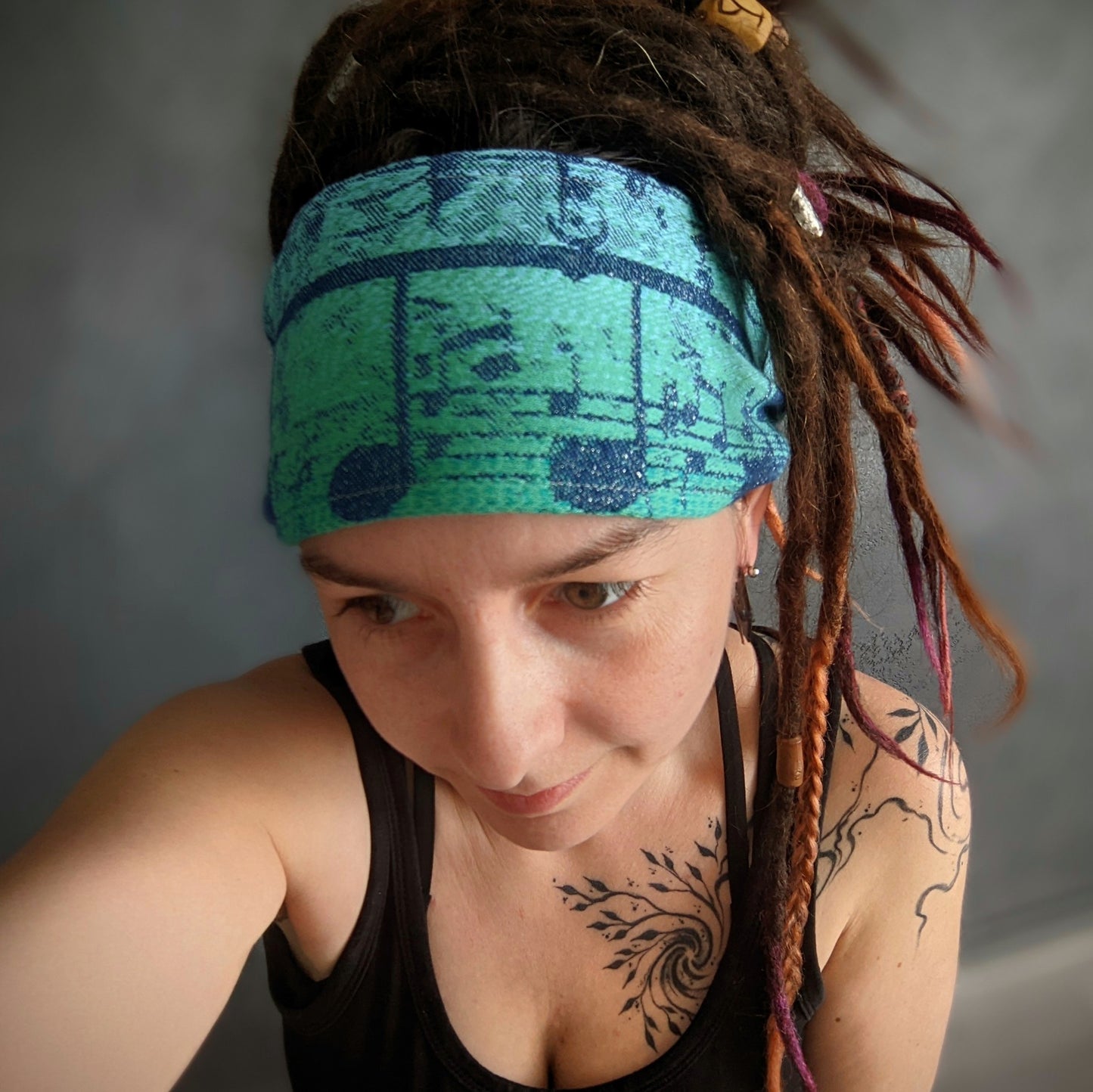 Scarf headband Notes greenish