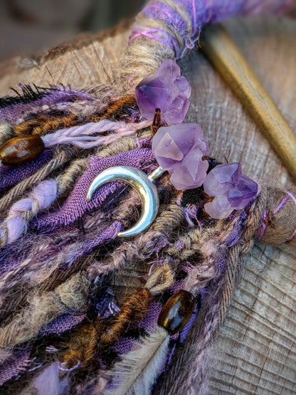 Nenuial hair clip