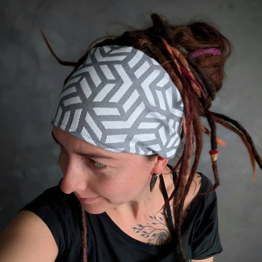 Scarf headband Geometry white