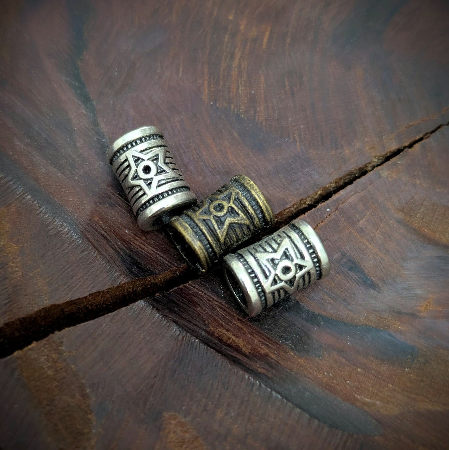 Metal star beads