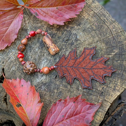 Korálek na dready s lístkem Druantia