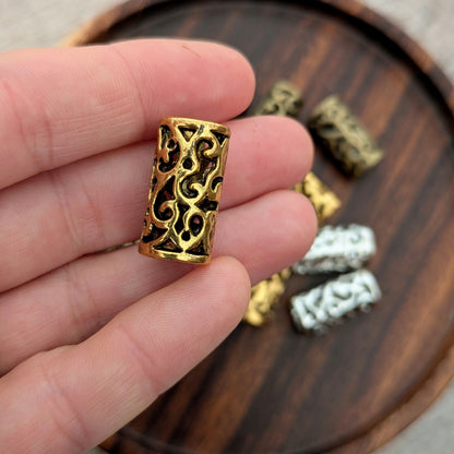 Metal triquetra beads (silver)