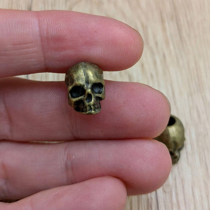 Metal beads with ornament (brass)