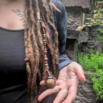 Dread bead toadstool with feather 1 (0.7 cm)