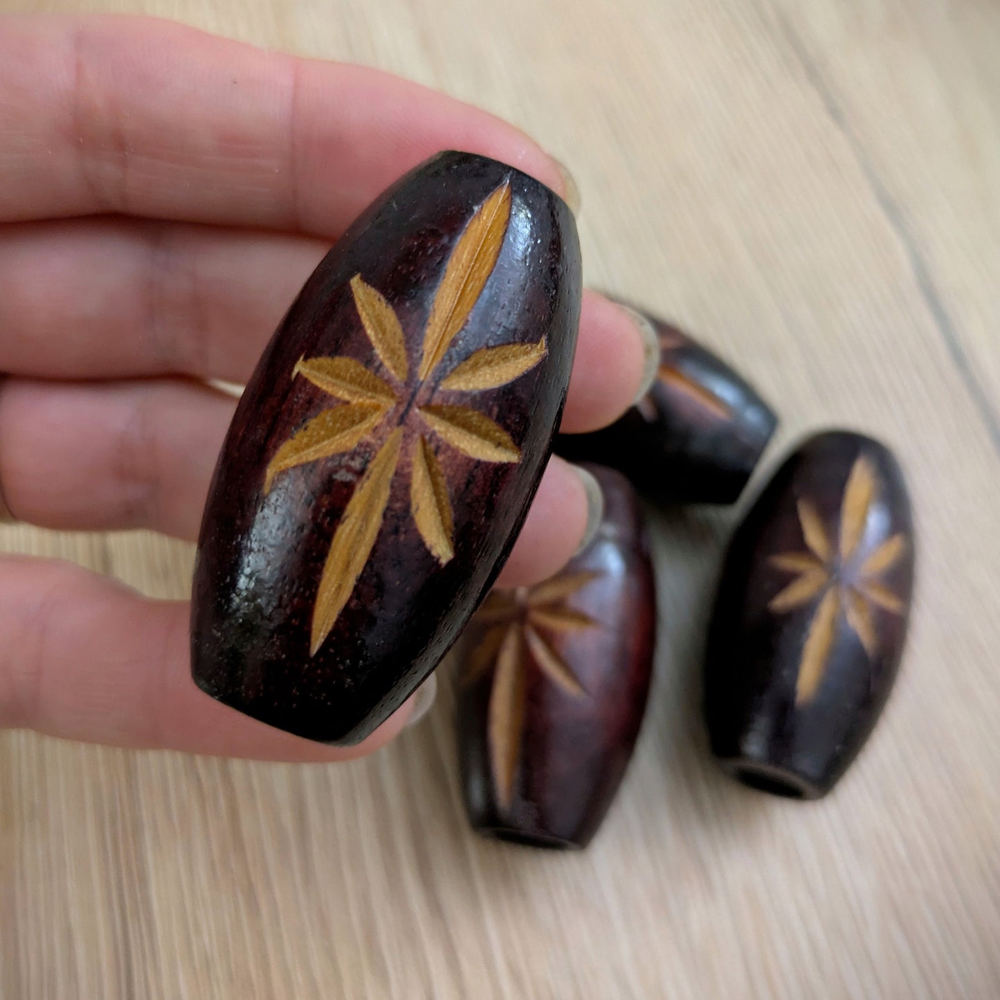 Korálky hvězdy maxi