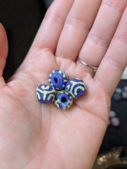 Africké "krobo" korálky oválky